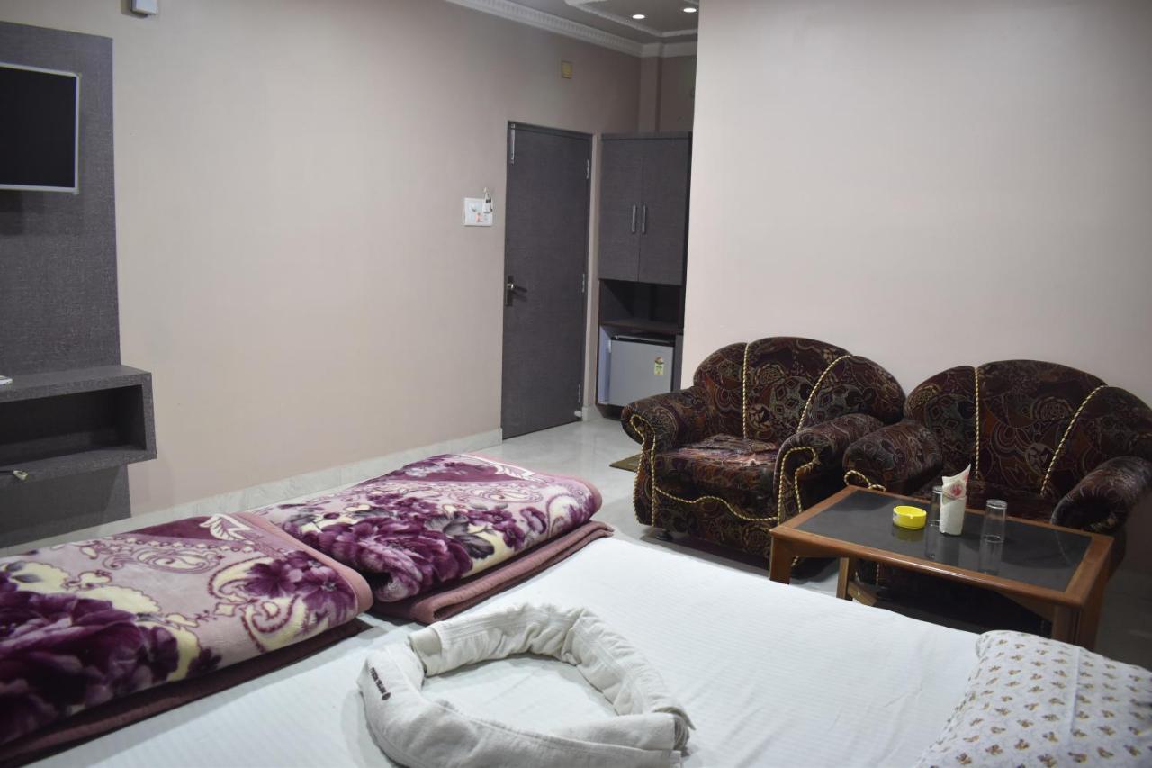 Hotel Suraj Balasore Eksteriør bilde